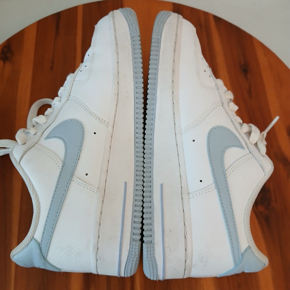 Nike Air Force 1 Low Womens 7.5 White Light Armory Blue Sneakers AH0287-104 - Picture 7 of 9